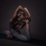 Photo Stretching sweater