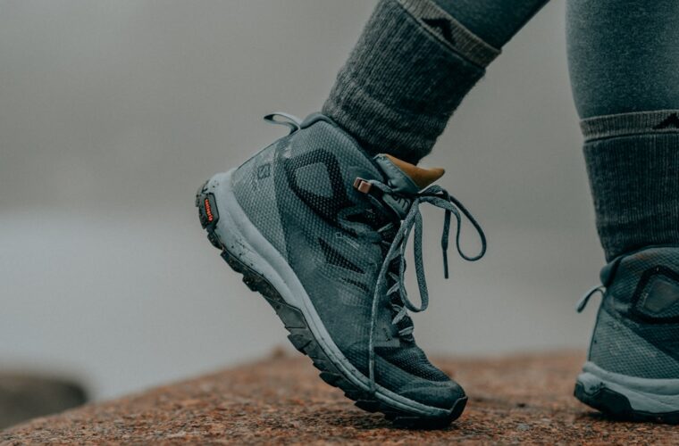 Photo Hiking boots