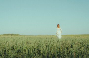 Photo white dress