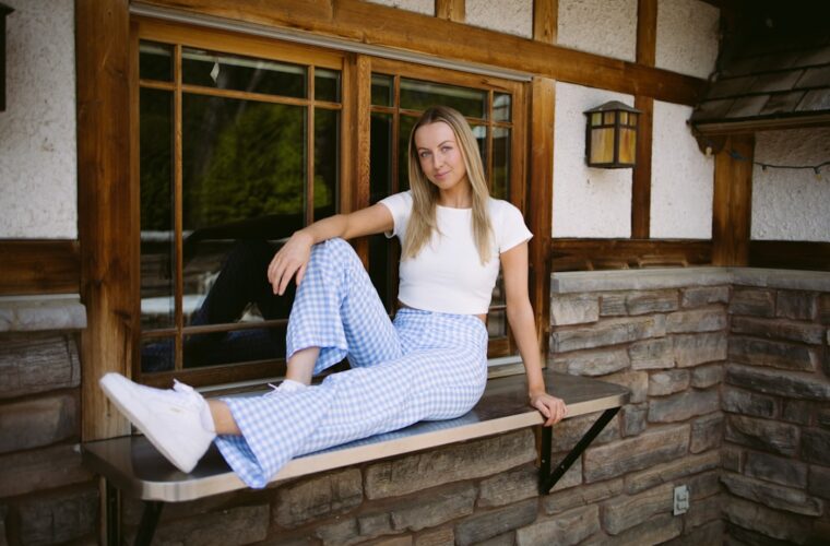 Photo white pants